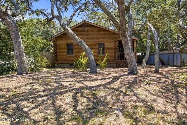 110 NE 72nd Street, Oak Island, NC 28465