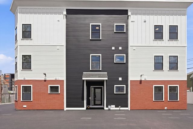 66 Tileston St 101, Everett, MA 02149