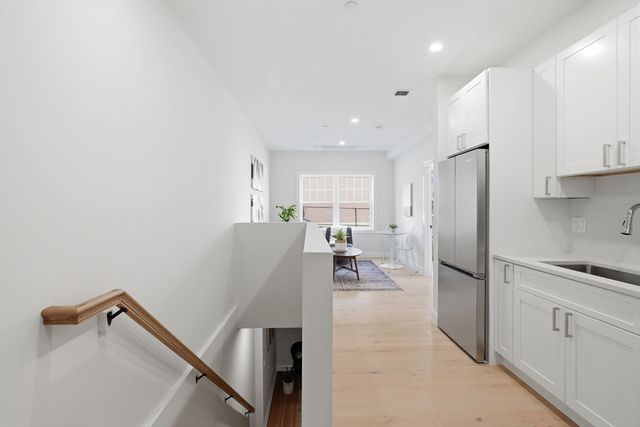 66 Tileston St 101, Everett, MA 02149