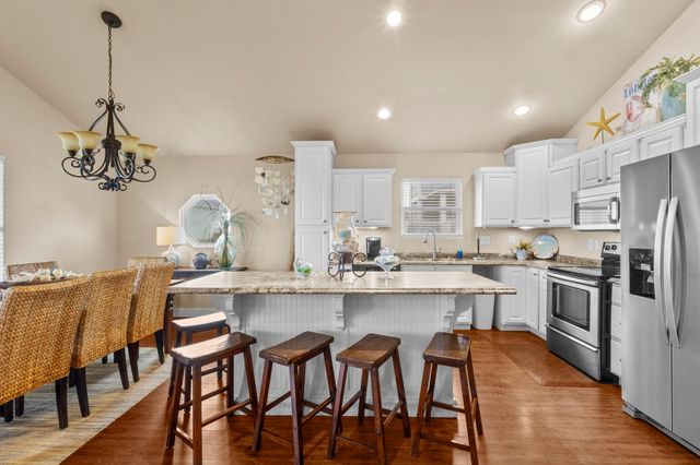 2910 Shady Lane, Crystal Beach, TX 77650