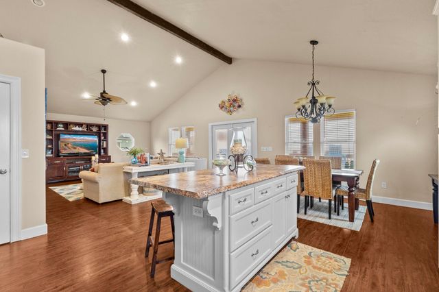 2910 Shady Lane, Crystal Beach, TX 77650