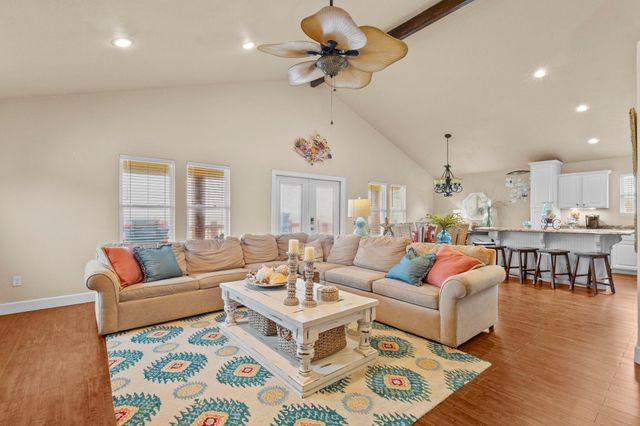 2910 Shady Lane, Crystal Beach, TX 77650