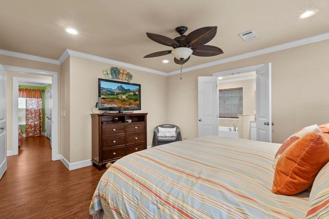 2910 Shady Lane, Crystal Beach, TX 77650