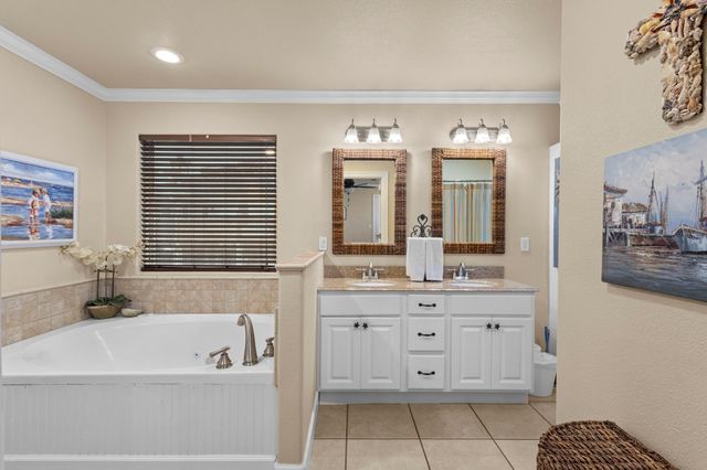 2910 Shady Lane, Crystal Beach, TX 77650