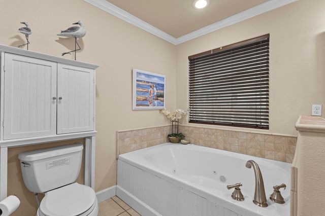 2910 Shady Lane, Crystal Beach, TX 77650