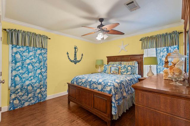 2910 Shady Lane, Crystal Beach, TX 77650