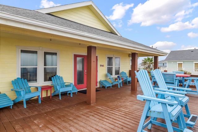 2910 Shady Lane, Crystal Beach, TX 77650