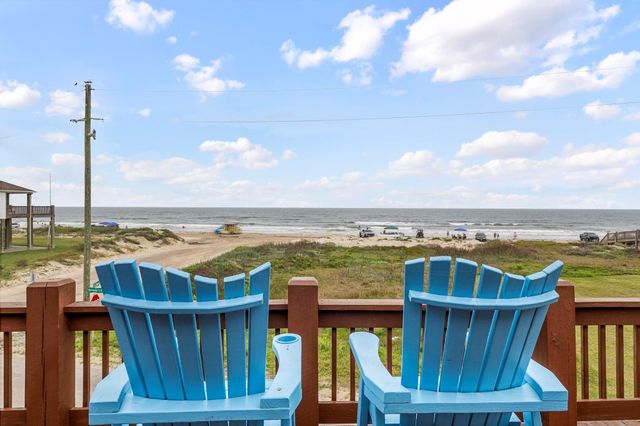 2910 Shady Lane, Crystal Beach, TX 77650
