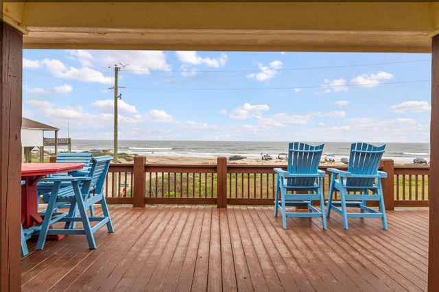 2910 Shady Lane, Crystal Beach, TX 77650