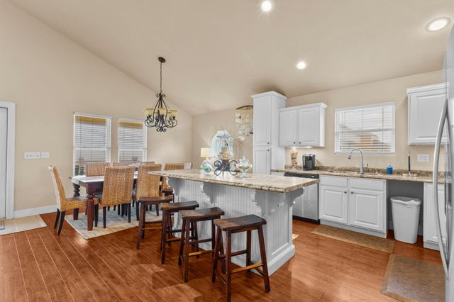 2910 Shady Lane, Crystal Beach, TX 77650