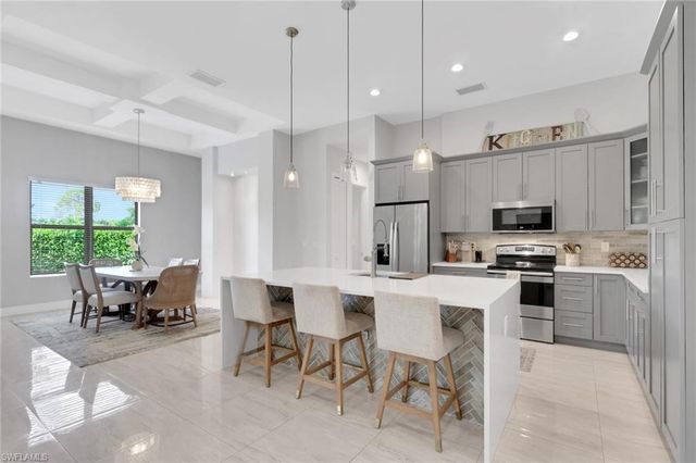 3028 Woodstock AVE, Naples, FL 34120