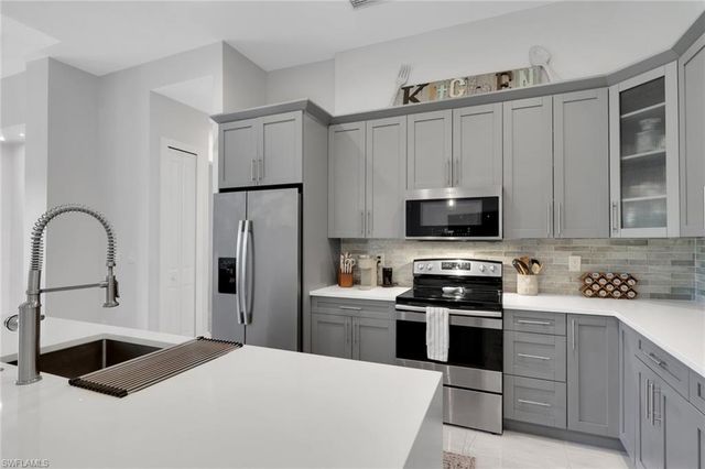 3028 Woodstock AVE, Naples, FL 34120