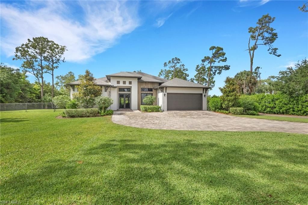 3028 Woodstock AVE, Naples, FL 34120