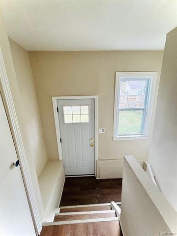 557 White Avenue, Lincoln Park, MI 48146