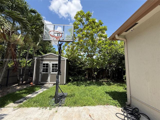16940 SW 296th St, Homestead, FL 33030