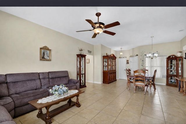 562 HASSOCKS LOOP, Lake Mary, FL 32746