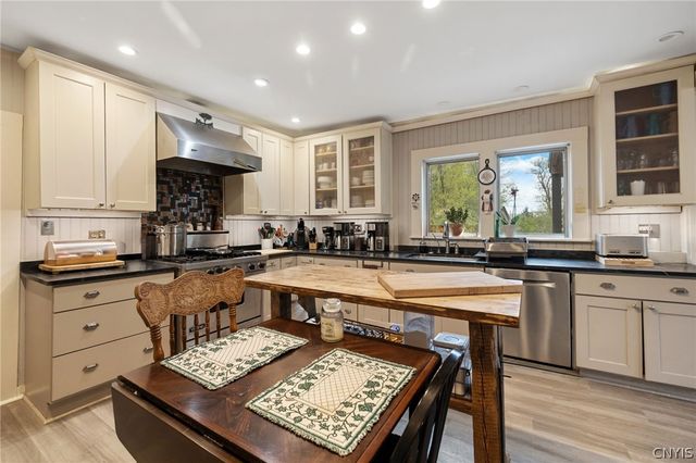 4023 Rippleton Road, Cazenovia, NY 13035