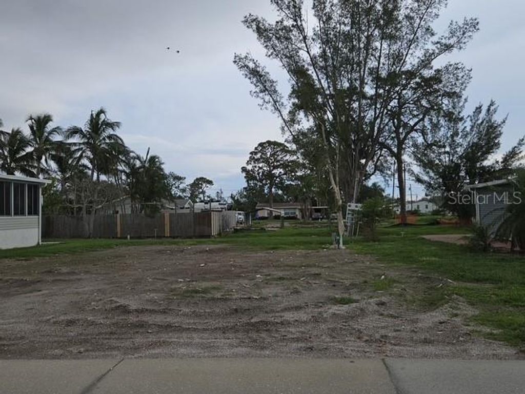10315 10315 CORTEZ RD W 34-7, Bradenton, FL 34210