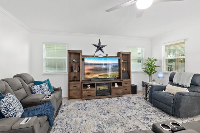 246 Aventurine Ave, St Augustine, FL 32086