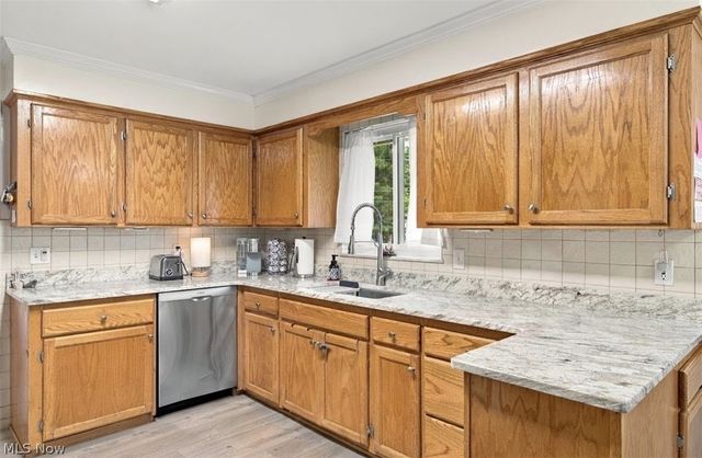 5988 Louis Drive, North Olmsted, OH 44070