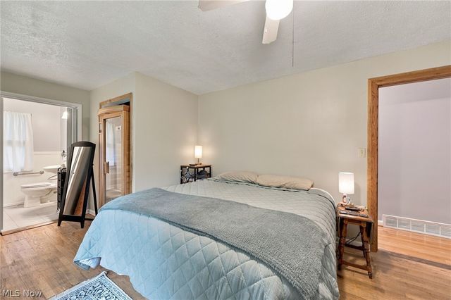 5988 Louis Drive, North Olmsted, OH 44070