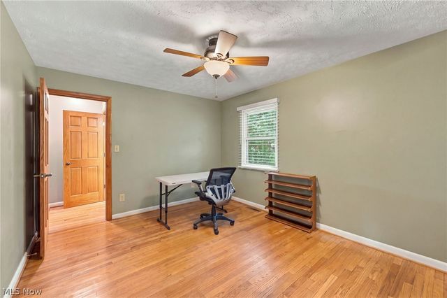 5988 Louis Drive, North Olmsted, OH 44070