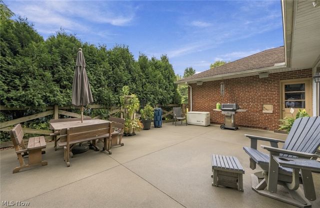 5988 Louis Drive, North Olmsted, OH 44070