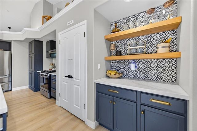 2153 E Ryan Avenue, Fresno, CA 93720