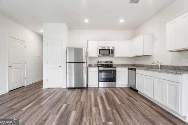 100 Saginaw Court, Locust Grove, GA 30248