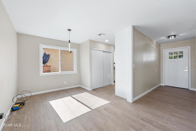 45318 Gadsden Avenue, Lancaster, CA 93534