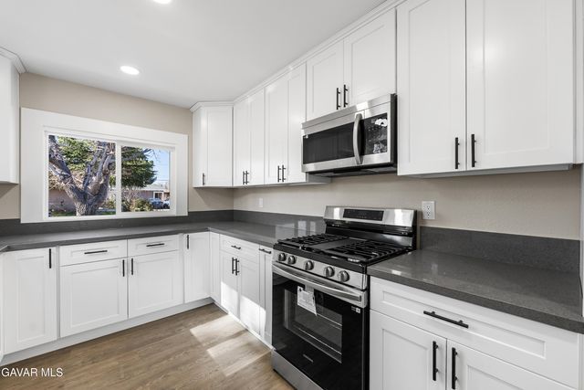 45318 Gadsden Avenue, Lancaster, CA 93534