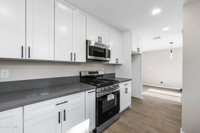 45318 Gadsden Avenue, Lancaster, CA 93534