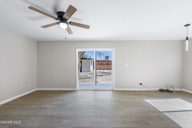 45318 Gadsden Avenue, Lancaster, CA 93534