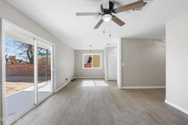 45318 Gadsden Avenue, Lancaster, CA 93534