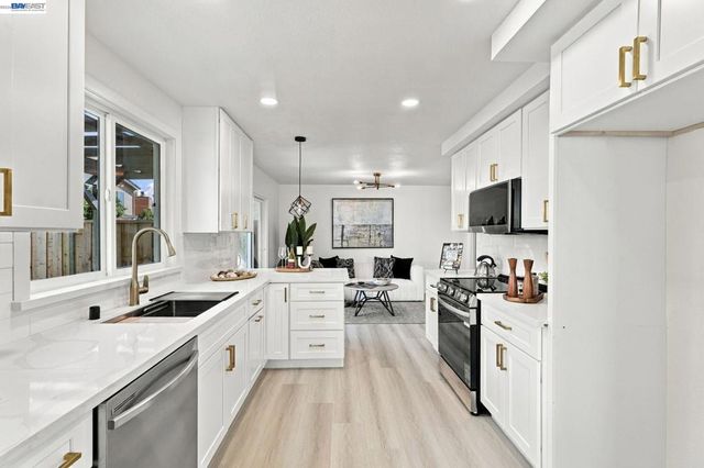 42 Southfield Ct, San Jose, CA 95138
