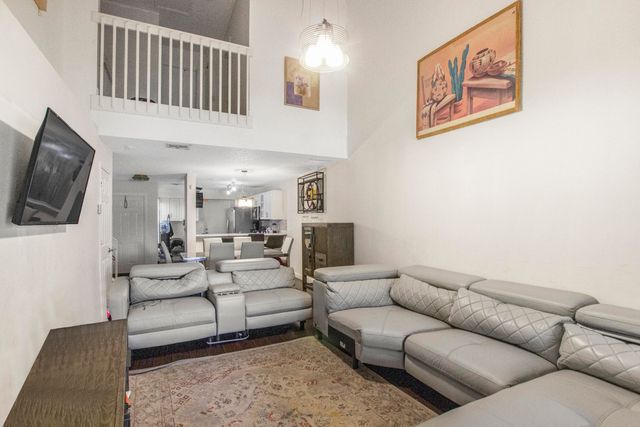 1905 MAPLEWOOD Drive, Greenacres, FL 33415