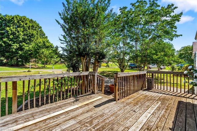 215 Midbrook Run, Lexington, NC 27295