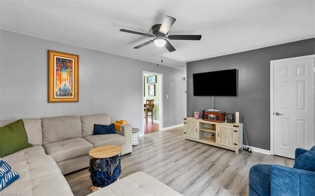 215 Midbrook Run, Lexington, NC 27295