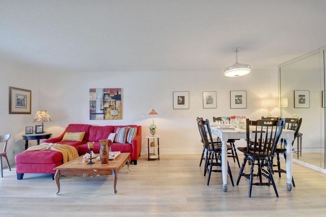 25 SE 13th Street C5, Boca Raton, FL 33432