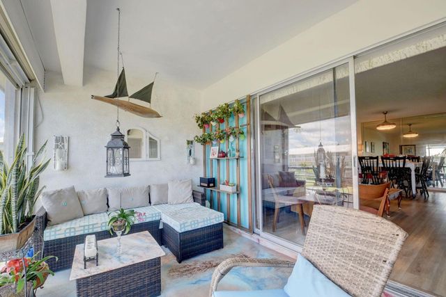 25 SE 13th Street C5, Boca Raton, FL 33432