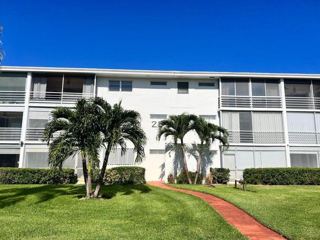 25 SE 13th Street C5, Boca Raton, FL 33432
