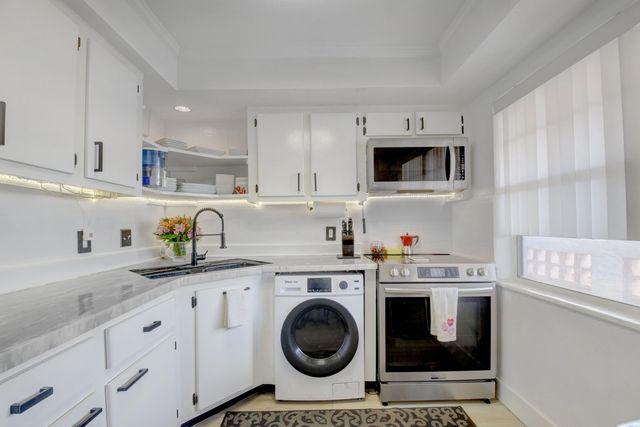 25 SE 13th Street C5, Boca Raton, FL 33432