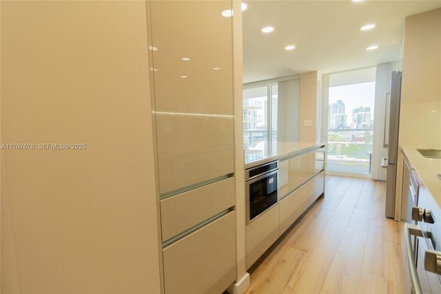230 174th Street 1015, Sunny Isles Beach, FL 33160