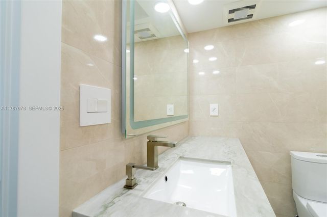 230 174th Street 1015, Sunny Isles Beach, FL 33160