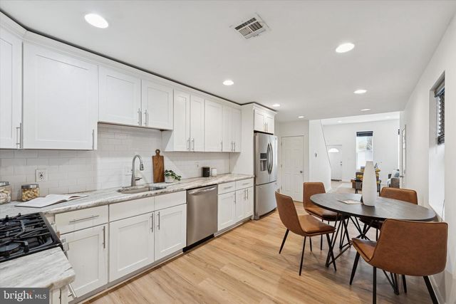 2126 N 8TH ST, Philadelphia, PA 19122