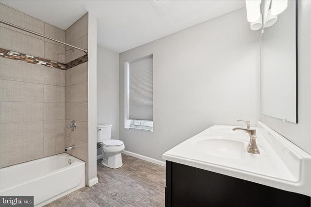 2126 N 8TH ST, Philadelphia, PA 19122