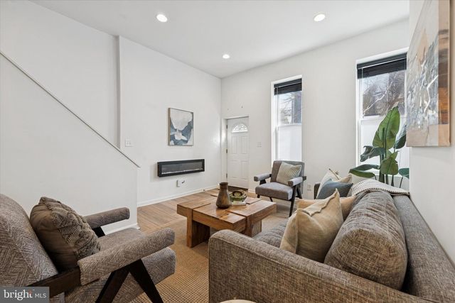 2126 N 8TH ST, Philadelphia, PA 19122