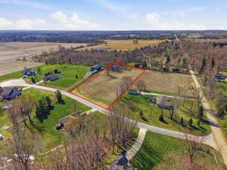7036 Rea Vl Lane, Almont, MI 48003