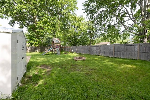 133 Coronado Court, Elyria, OH 44035