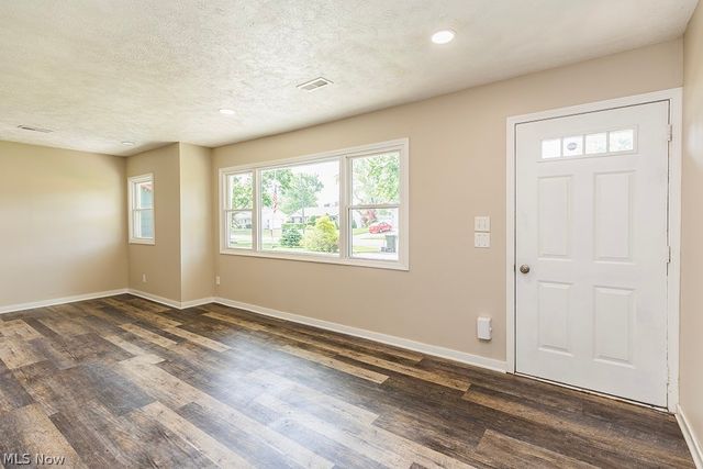 133 Coronado Court, Elyria, OH 44035